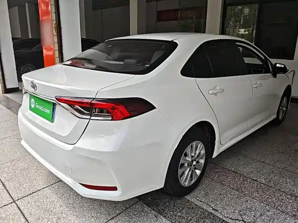 Toyota Corolla 2023, фото 6
