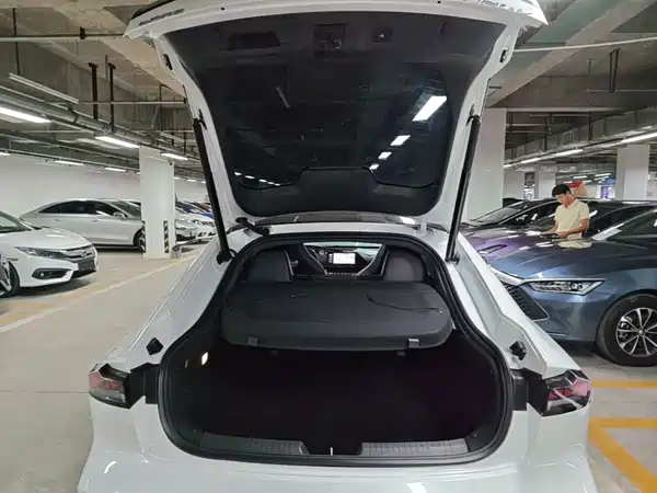 Changan UNI-V iDD 2024, фото 18