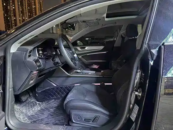 Audi A7L 2025, фото 5