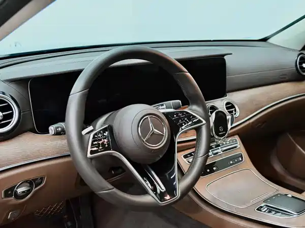 Mercedes-Benz E-Class PHEV 2022, фото 22