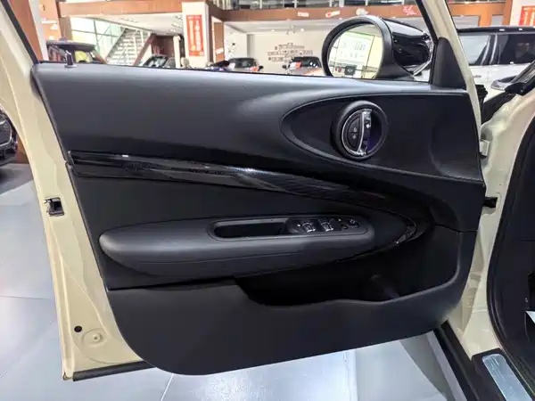 MINI CLUBMAN 2022, фото 15