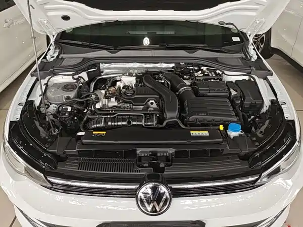 Volkswagen Golf 2025, фото 19