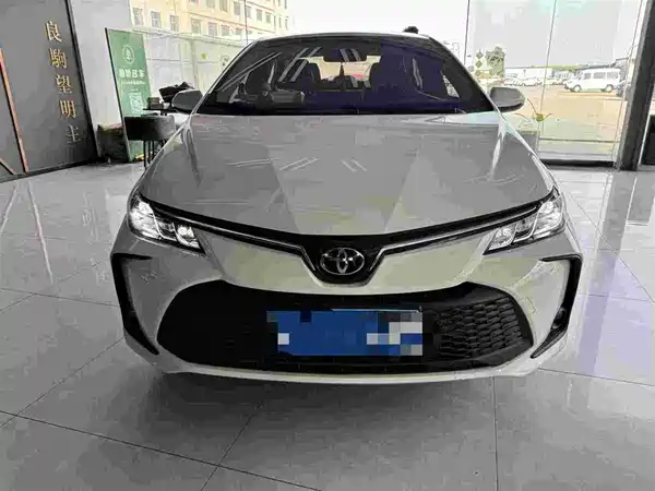 Toyota Corolla 2023, фото 2