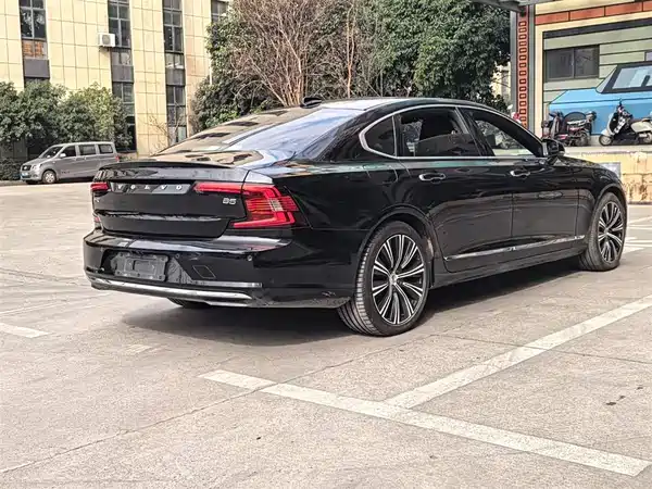 Volvo S90 2022, фото 20