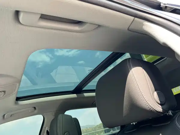 Audi A4L 2022, фото 15