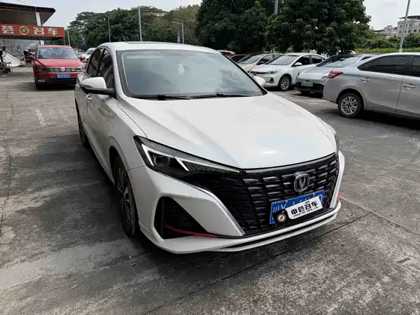 Changan Eado 2023, фото 3