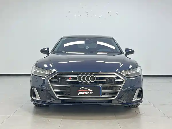 Audi A7L 2024, фото 2