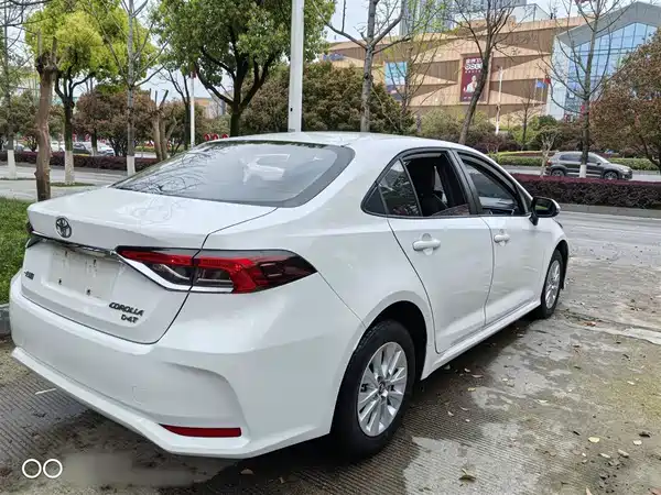 Toyota Corolla 2022, фото 20