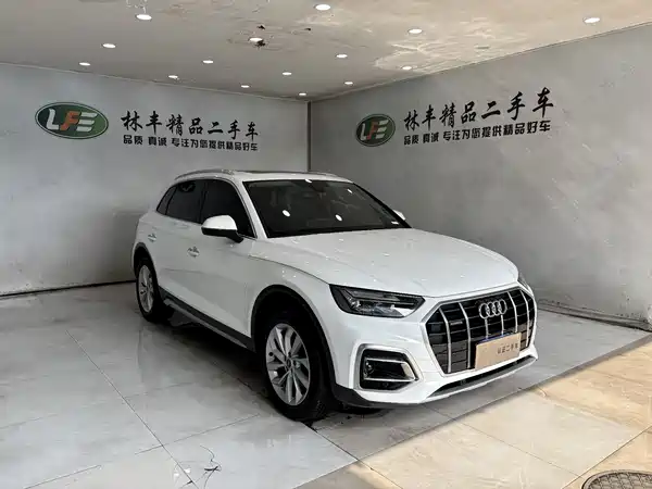 Audi Q5L 2024, фото 3