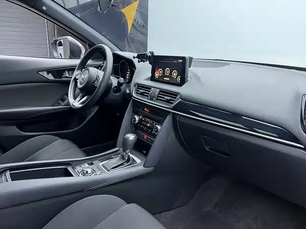 Mazda CX-4 2021, фото 19