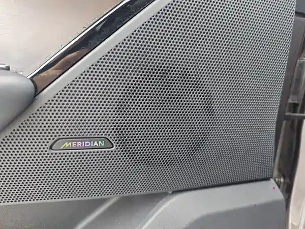 Land Rover Range Rover Velar 2022, фото 12