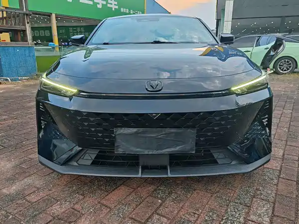 Changan UNI-V 2023, фото 2