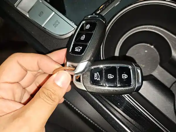 Hyundai Elantra 2023, фото 16