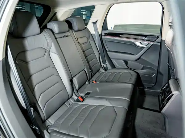 Volkswagen Touareg 2022, фото 25