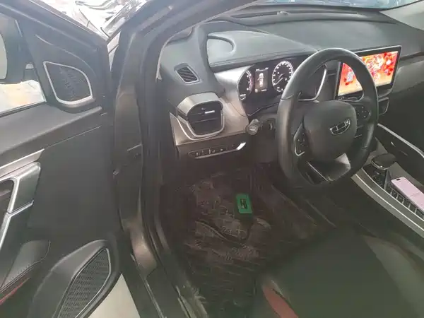Geely Coolray 2021, фото 15