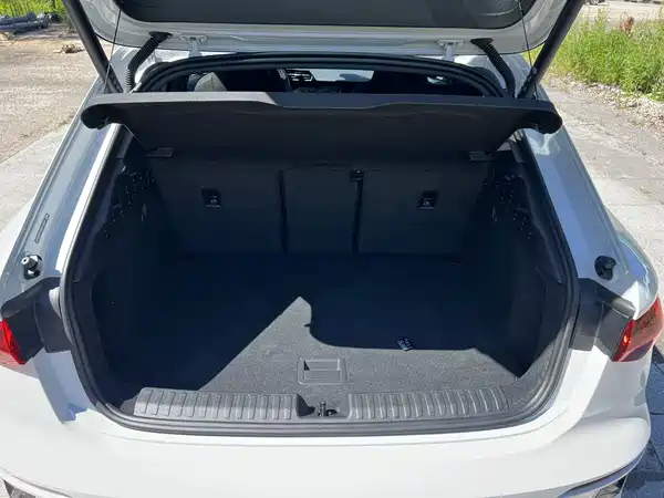 Audi A3 2023, фото 14