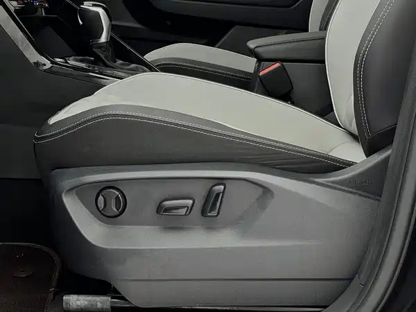Volkswagen Tayron 2023, фото 21