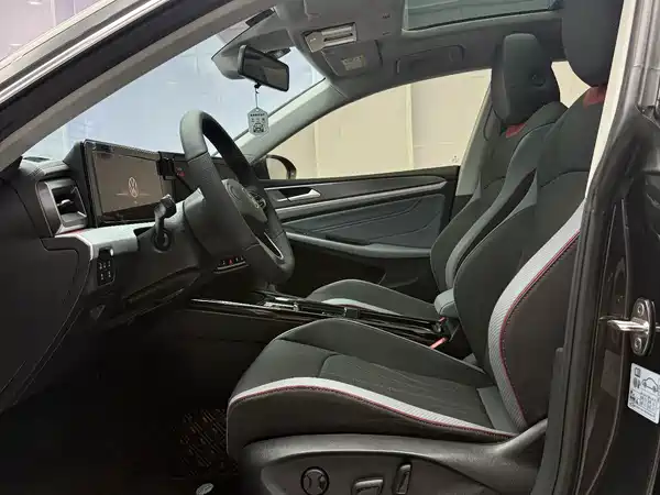 Volkswagen Lamando 2022, фото 9