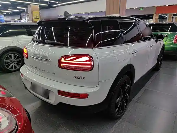 MINI CLUBMAN 2023, фото 6