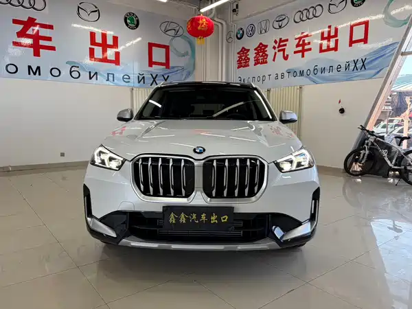 BMW X1 2023, фото 2