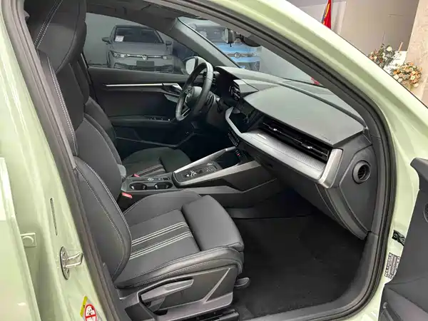 Audi A3 2023, фото 13