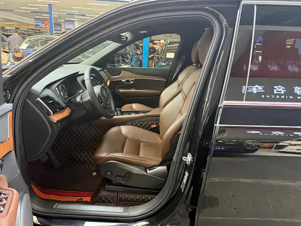 Volvo XC90 2022, фото 6