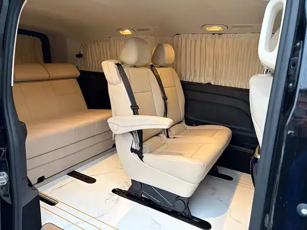 Mercedes-Benz Vito 2024, фото 24
