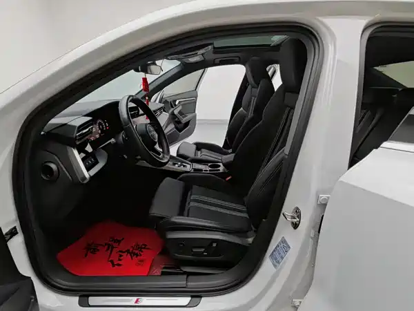 Audi A3 2022, фото 9