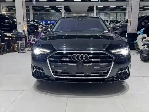 Audi A6L 2024, фото 2