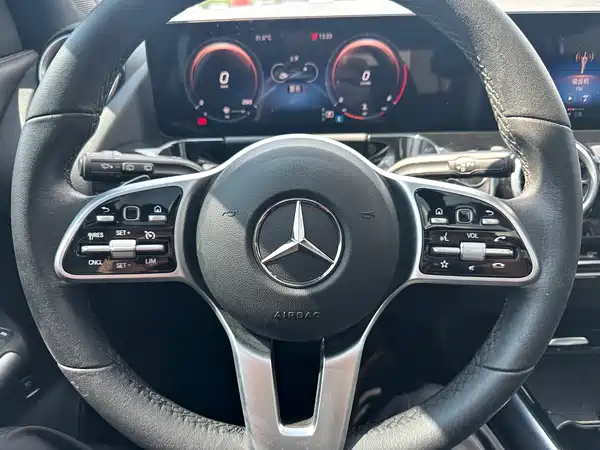 Mercedes-Benz GLA 2022, фото 13