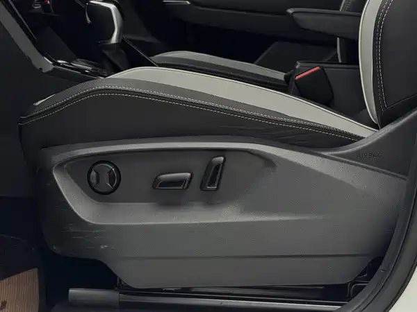 Volkswagen Tayron 2023, фото 16
