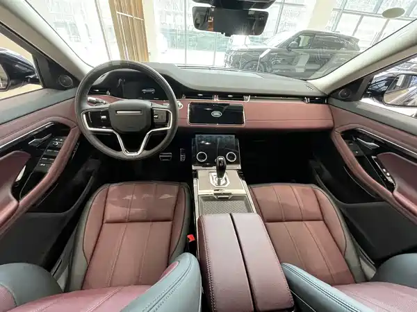 Land Rover Range Rover Evoque 2023, фото 5