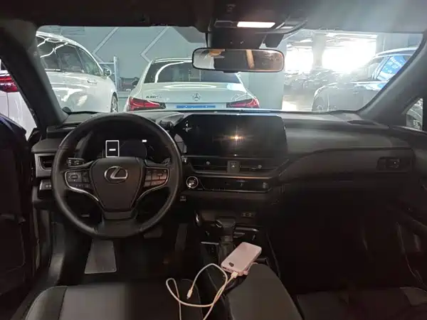 Lexus UX 2022, фото 9