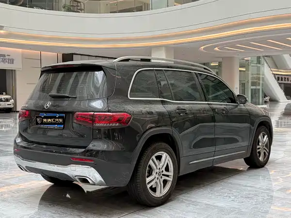 Mercedes-Benz GLB 2023, фото 6