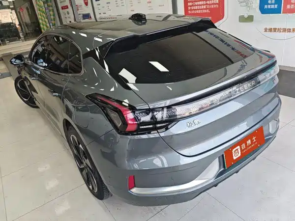 Zeekr 001 2022, фото 17