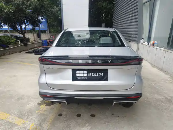 Geely Galaxy L6 2025, фото 5