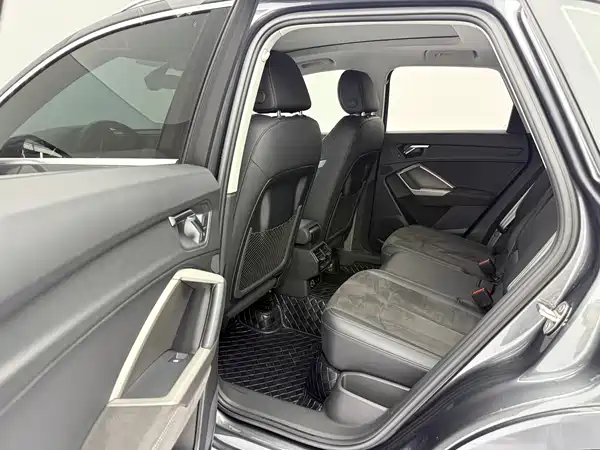 Audi Q3 2023, фото 14