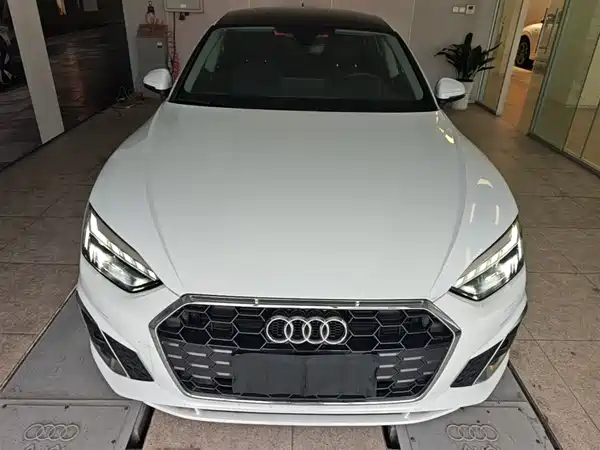 Audi A5 2024, фото 2