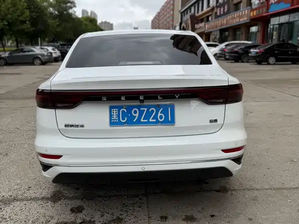 Geely Emgrand 2022, фото 5