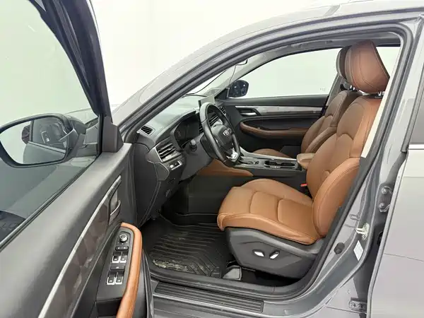 Geely Emgrand X6 2021, фото 23