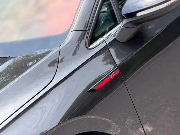 Volkswagen Golf GTI 2023, фото 17