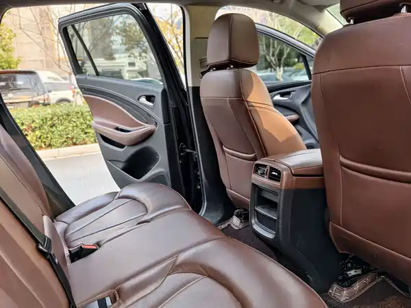 Buick Envision Plus 2021, фото 15