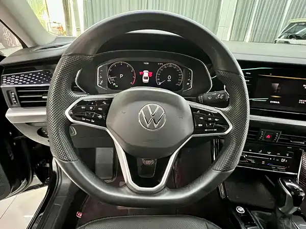 Volkswagen Passat 2024, фото 11