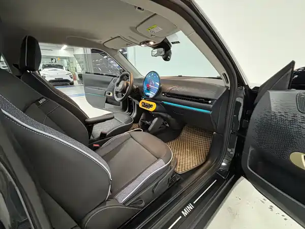 MINI Cooper SE 2025, фото 10