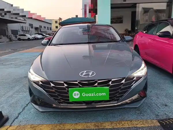Hyundai Elantra 2022, фото 2