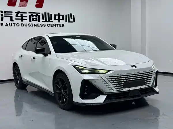 Changan UNI-V 2023, фото 3
