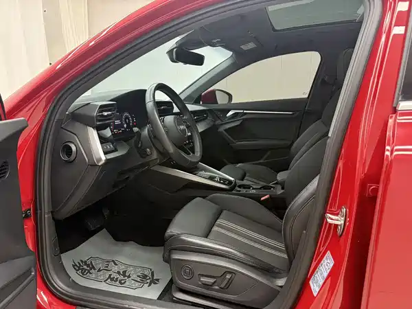 Audi A3 2023, фото 10