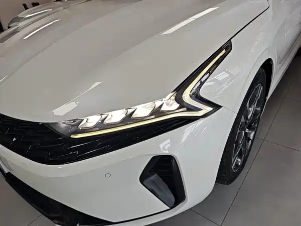 Kia K5 2021, фото 17