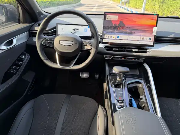 Geely Preface 2025, фото 18