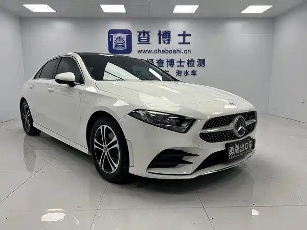 Mercedes-Benz A-Class 2022, фото 3